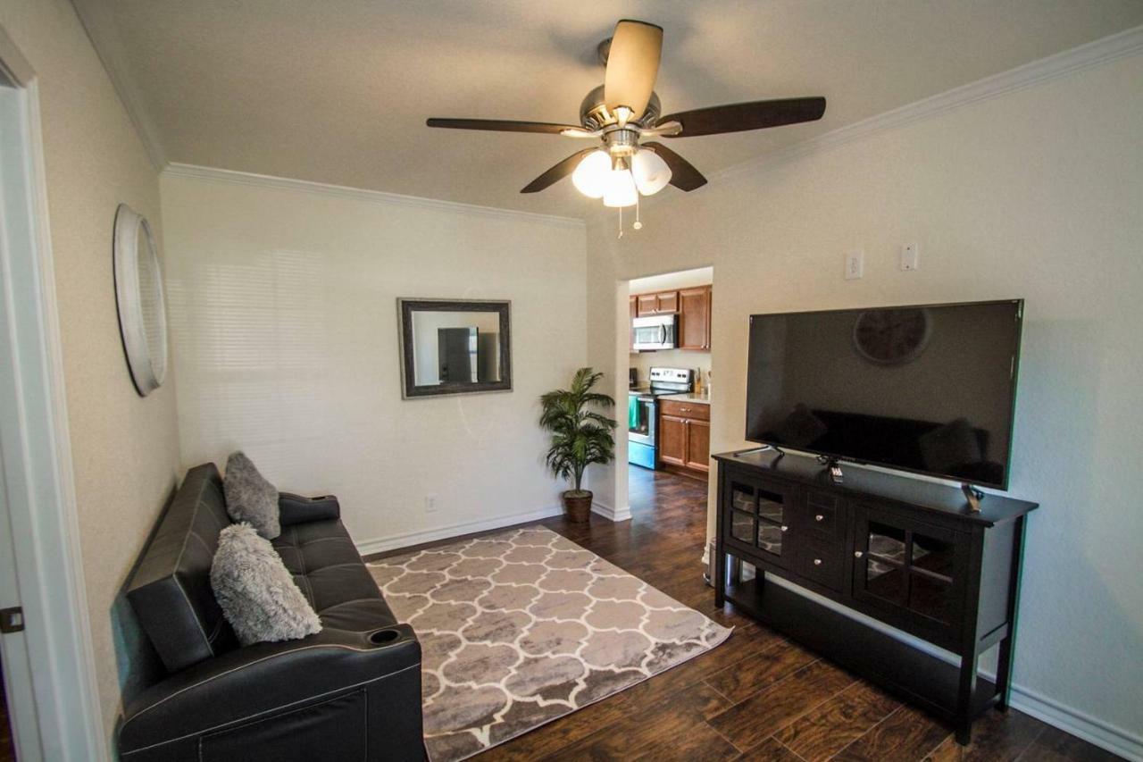 Hays St Cozy Remodeled 2Br/2Ba House Sleeps 8 Apartment San Antonio Exterior foto