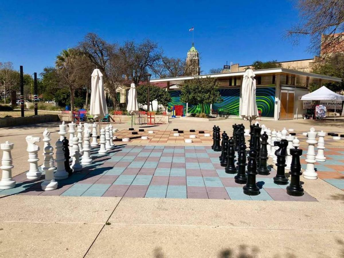 Hays St Cozy Remodeled 2Br/2Ba House Sleeps 8 Apartment San Antonio Exterior foto